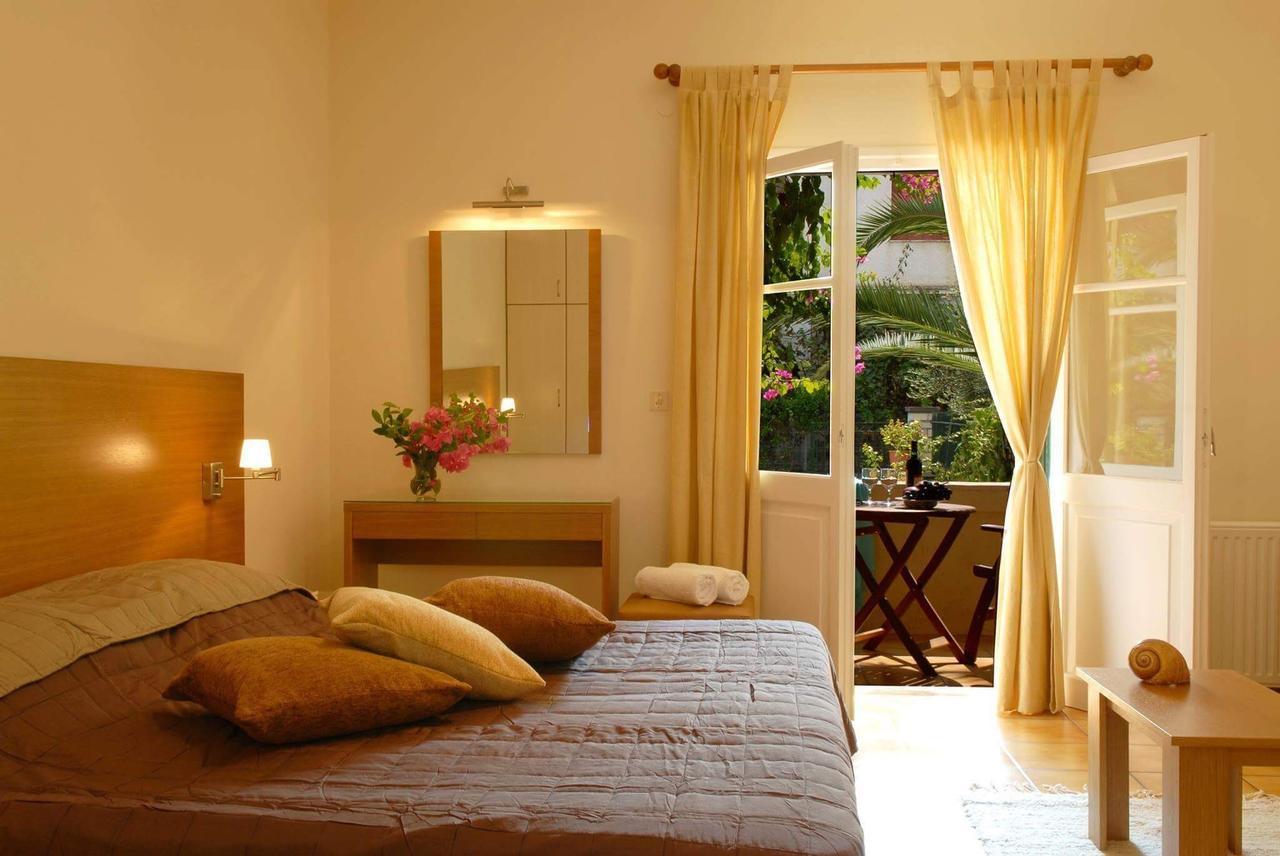 Romanos Apartments Γάιος Εξωτερικό φωτογραφία